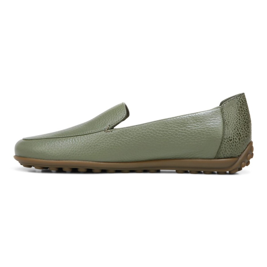 Mocasín Elora Cuero Verde Militar Vionic