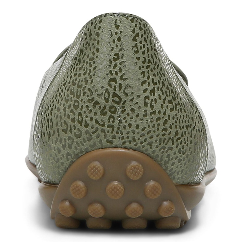 Mocasín Elora Cuero Verde Militar Vionic