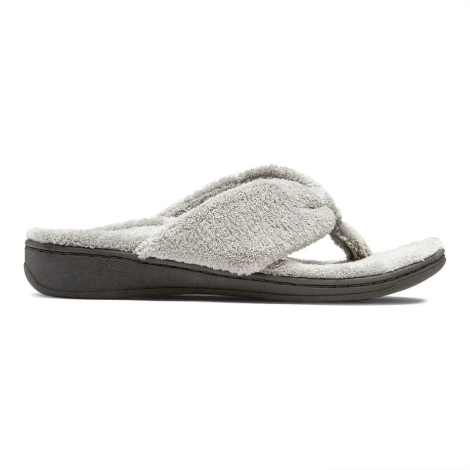 Pantufla Gracie Toe Post Gris Claro Vionic